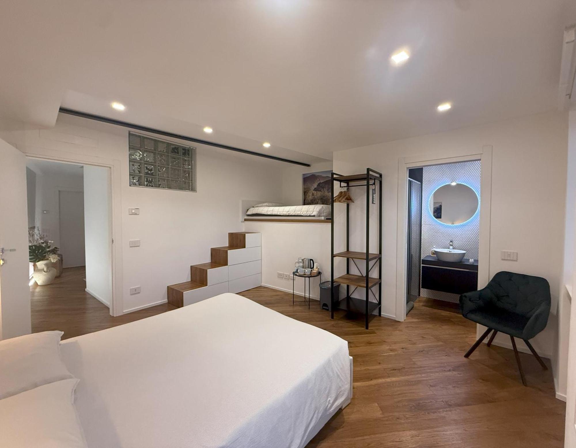 East West Room อาร์โก ภายนอก รูปภาพ